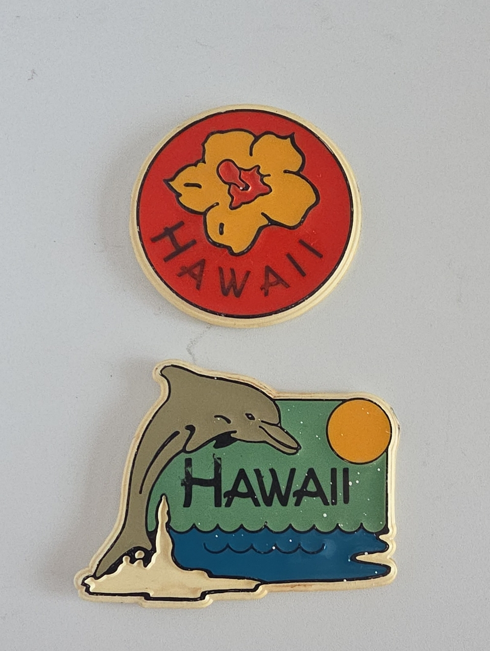 Vintage 1980's Hard Plastic Hawaii Fridge Magnets Set Of 2